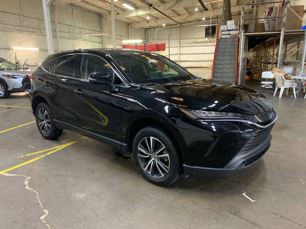 Used 2021 Toyota Venza LE image 7