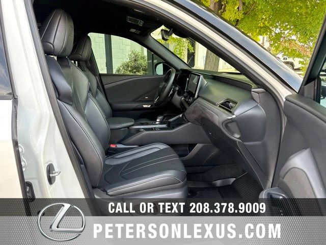 Used 2024 Lexus TX 500h AWD w/ Technology Package image 13