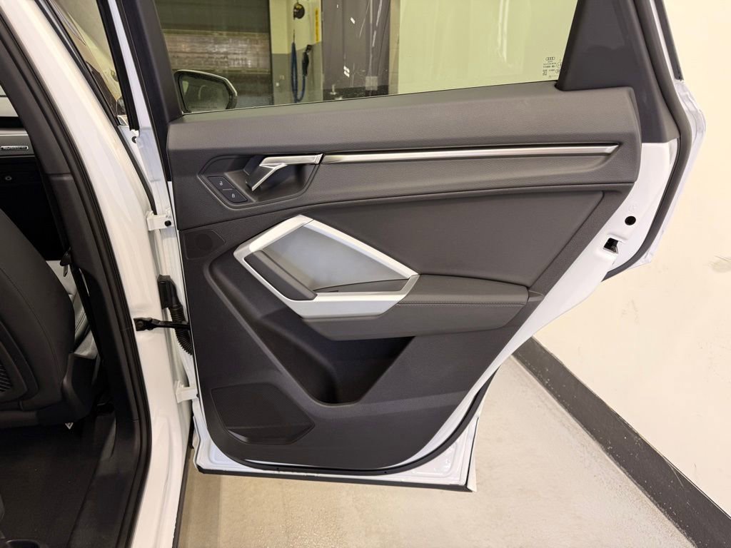 Used 2022 Audi Q3 2.0T Premium image 25