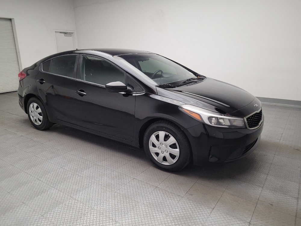 Used 2017 Kia Forte LX image 11