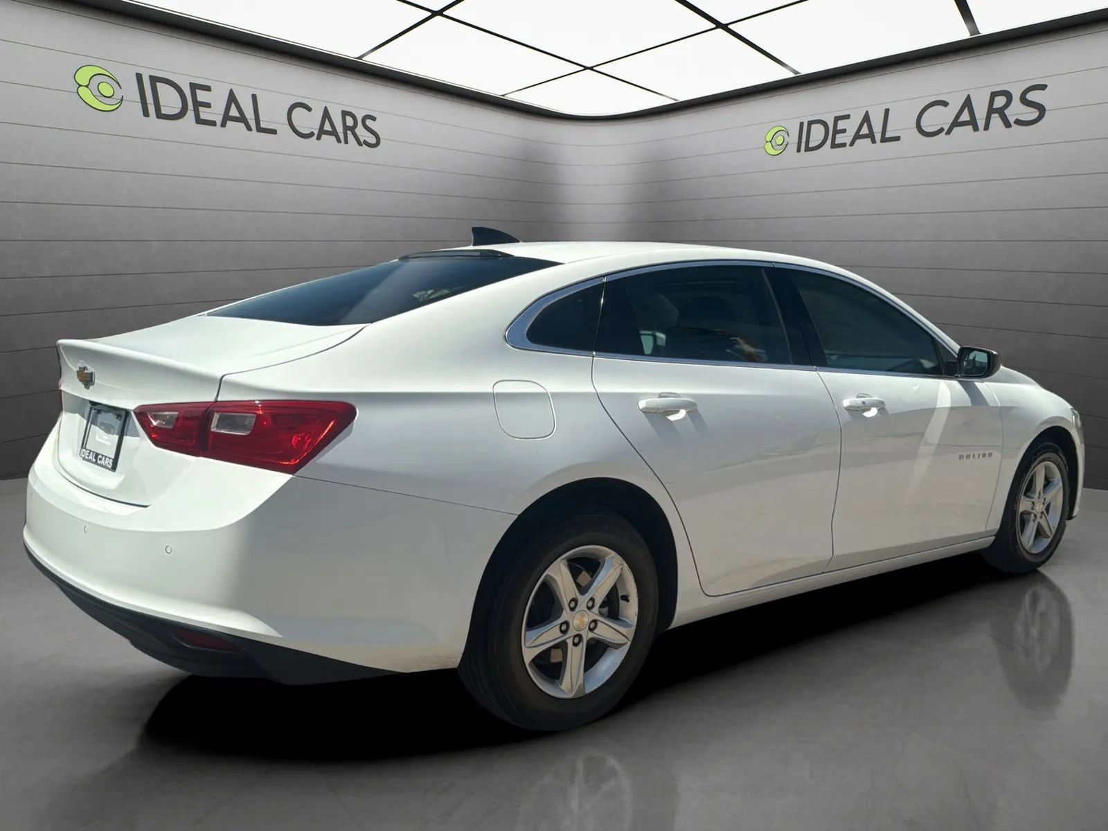 Used 2025 Chevrolet Malibu LS FWD image 5