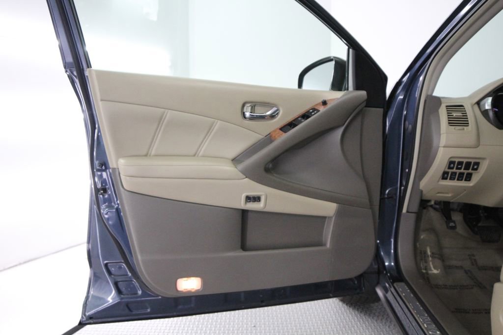 Used 2012 Nissan Murano LE w/ Platinum Pkg AWD/4WD image 48