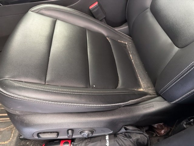 Used 2021 Chevrolet TrailBlazer LT w/ Premium Seating Package FWD image 14