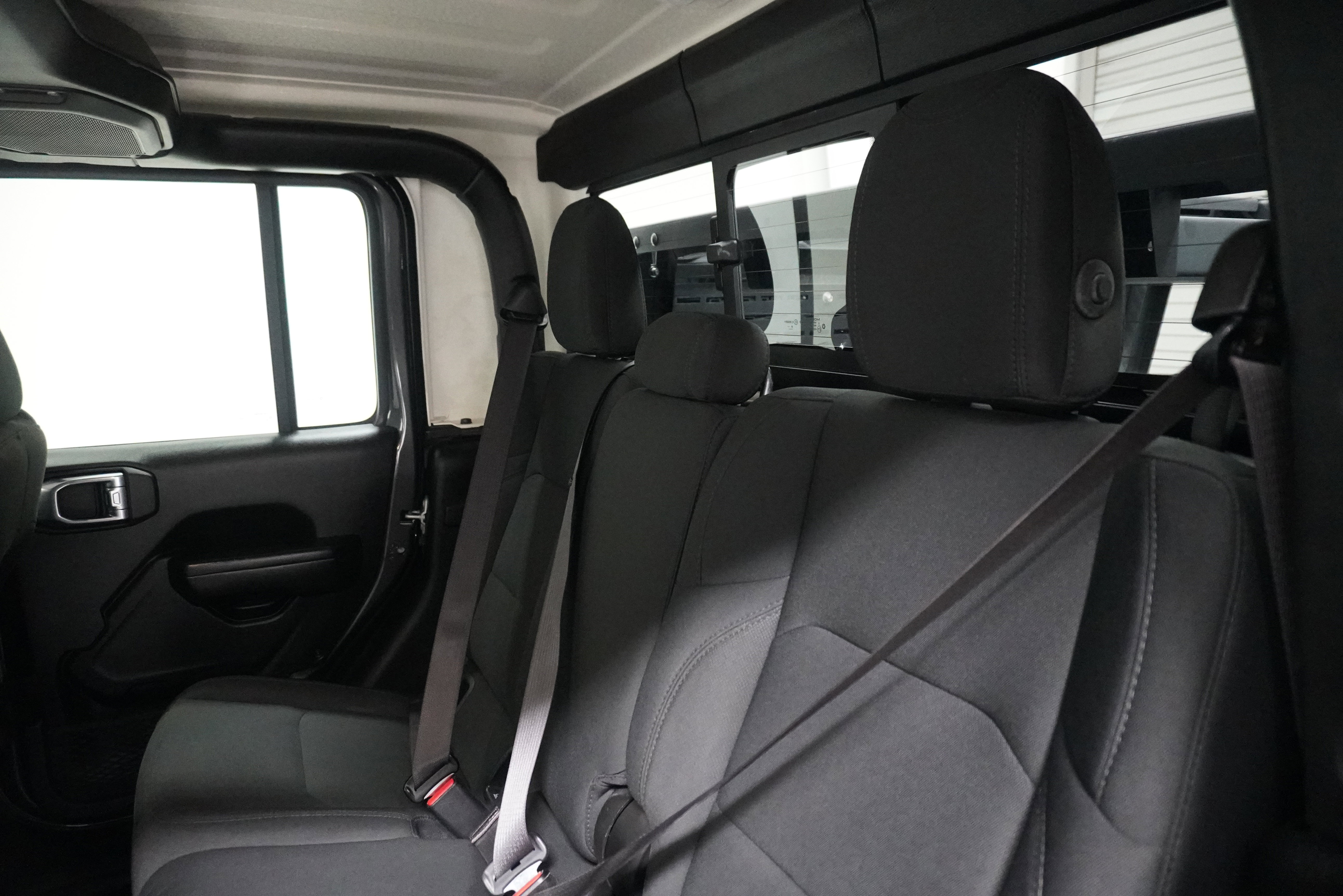 Used 2021 Jeep Gladiator Sport image 14