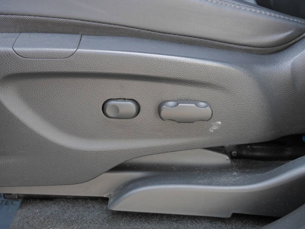 Used 2021 Buick Encore Preferred FWD image 20