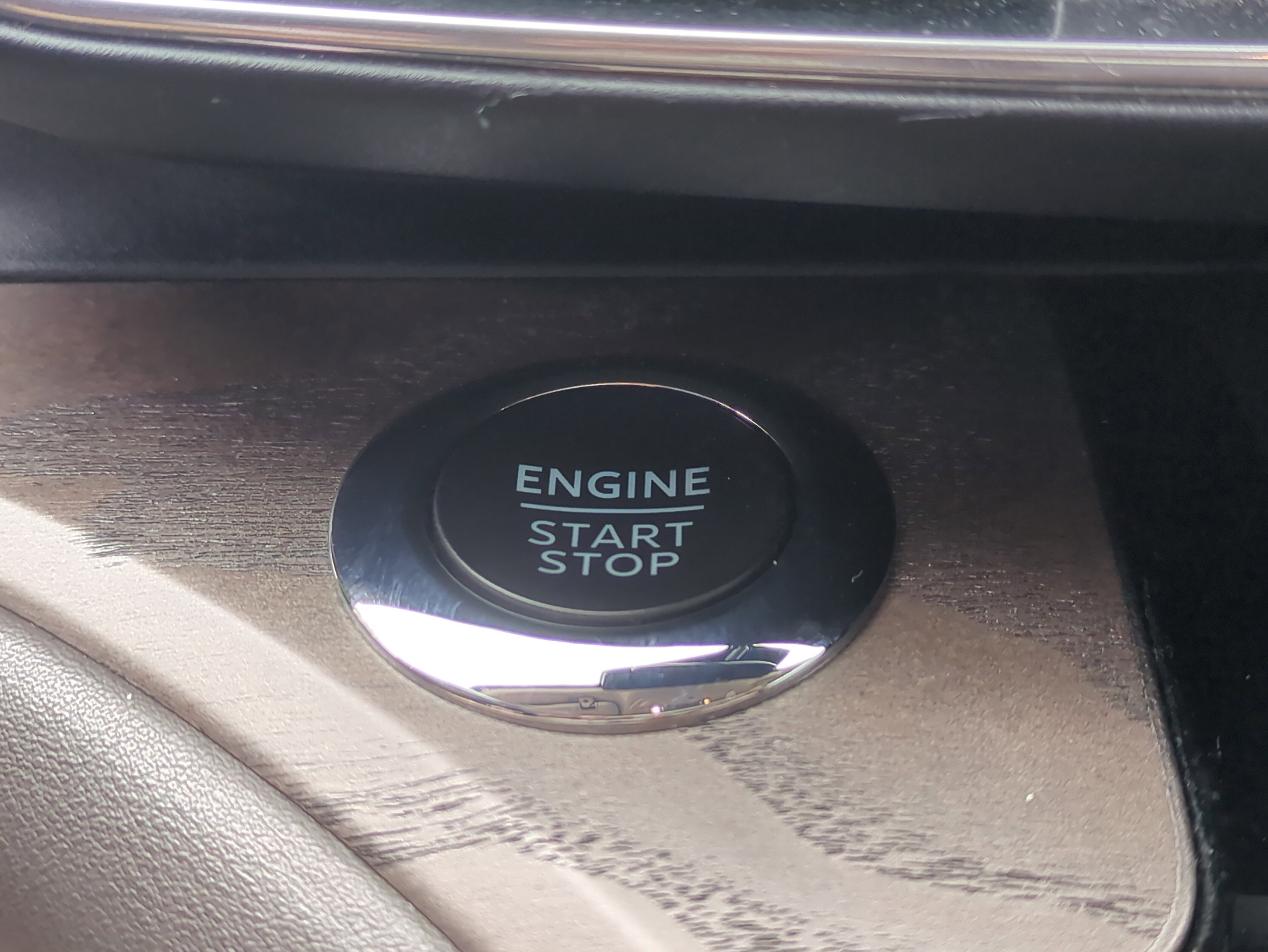 Used 2022 Ford Explorer Platinum w/ Equipment Group 601A image 32