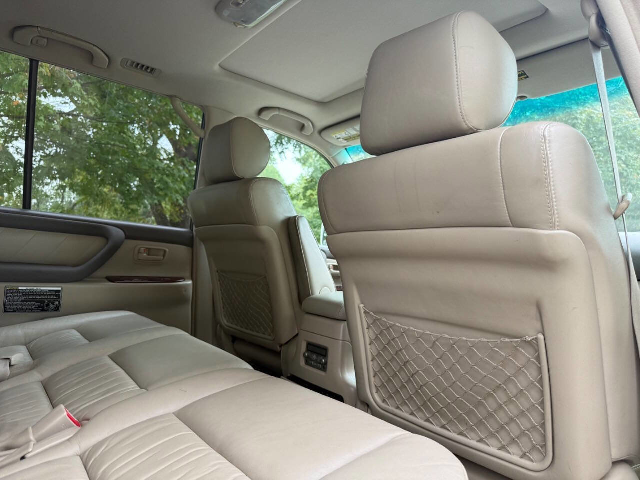 Used 2004 Toyota Land Cruiser image 60