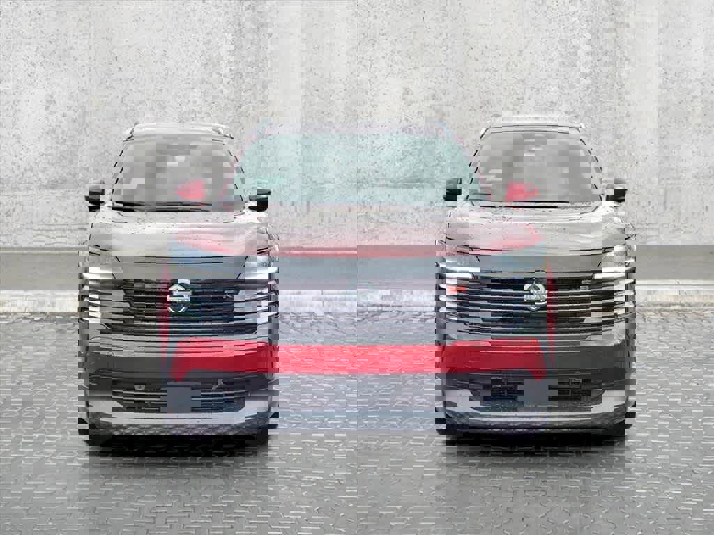 New 2025 Nissan Kicks SR image 3