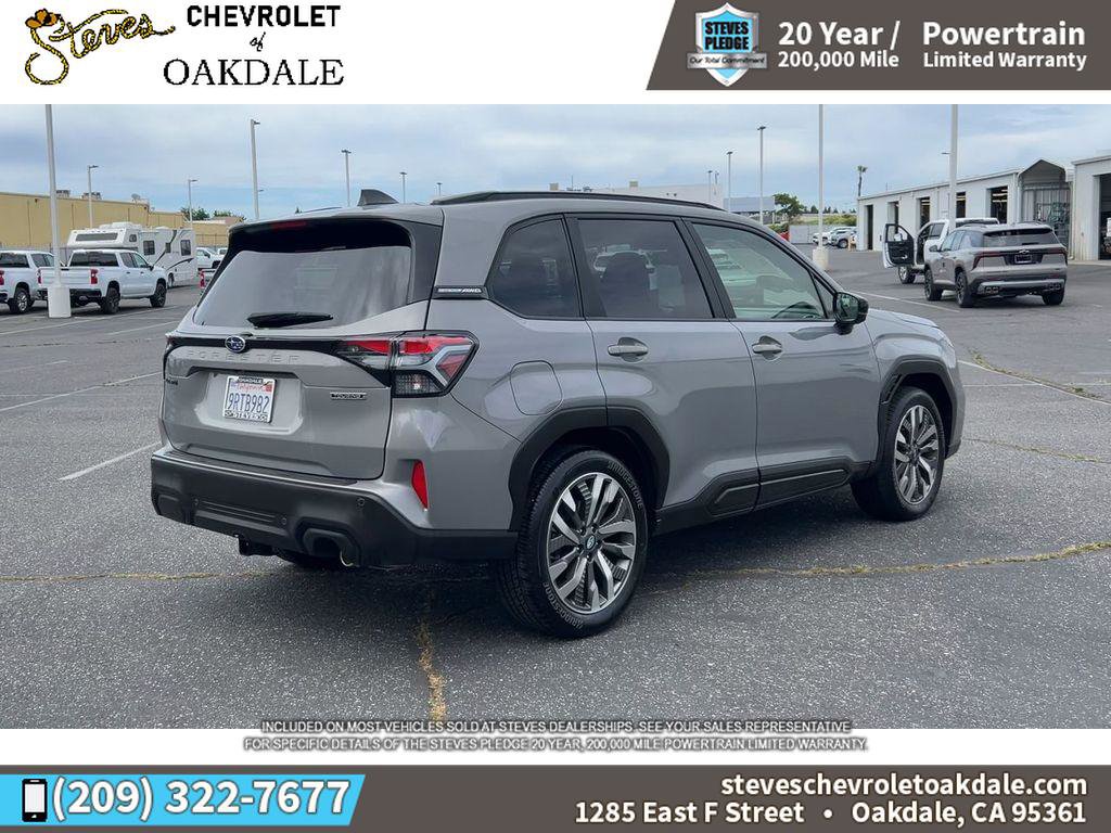 Used 2025 Subaru Forester Touring AWD/4WD image 11