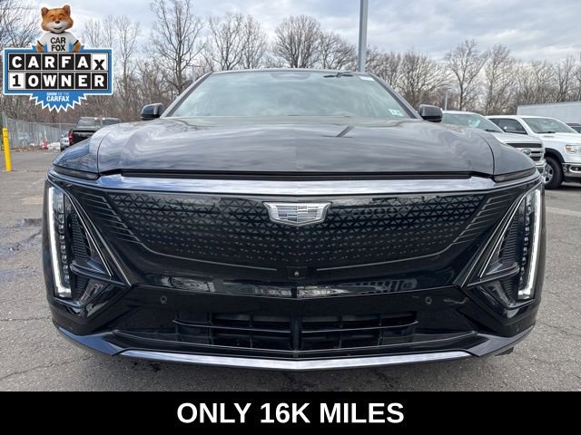 Used 2024 Cadillac Lyriq Sport image 2