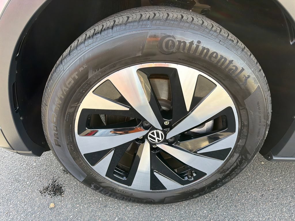 Certified 2023 Volkswagen ID.4 Pro AWD/4WD image 26