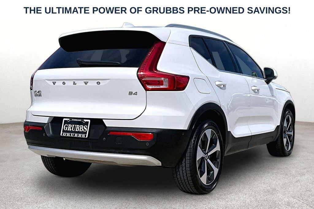 Used 2023 Volvo XC40 B4 Plus w/ Protection Package Premier FWD image 2