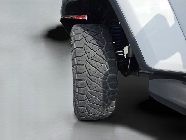 Used 2021 Jeep Gladiator Sport AWD/4WD image 40