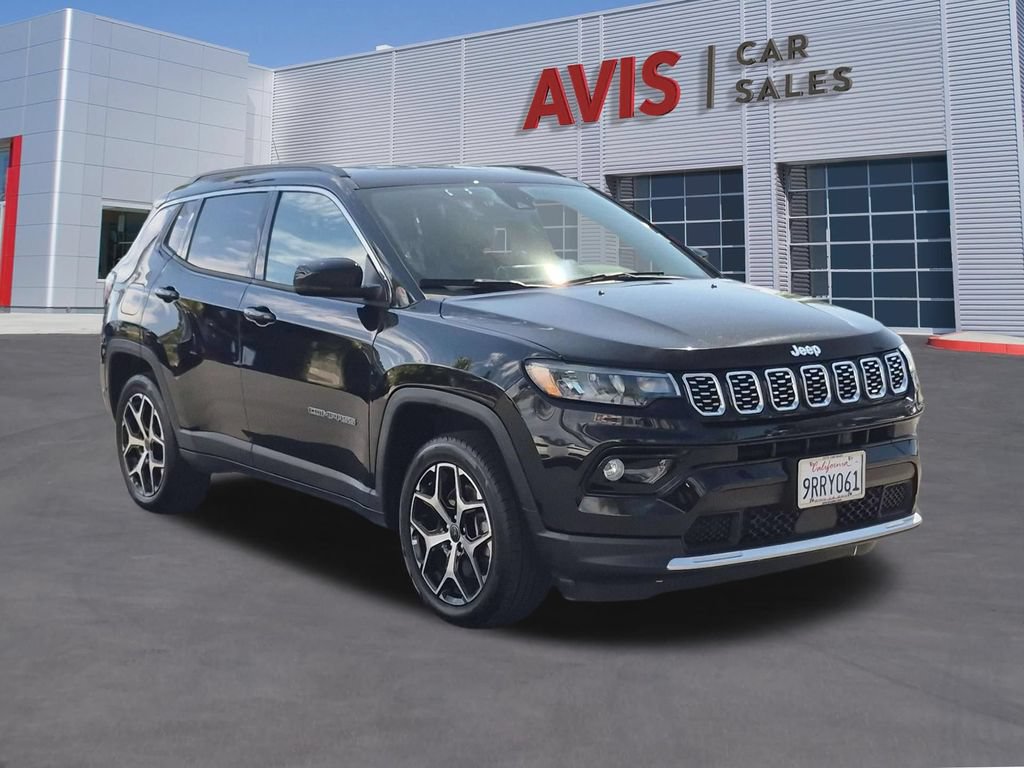 Used 2025 Jeep Compass Limited AWD/4WD image 3