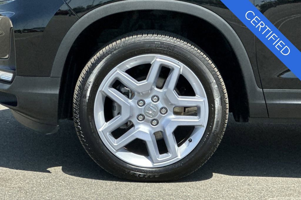 Certified 2025 Honda Passport EX-L image 32