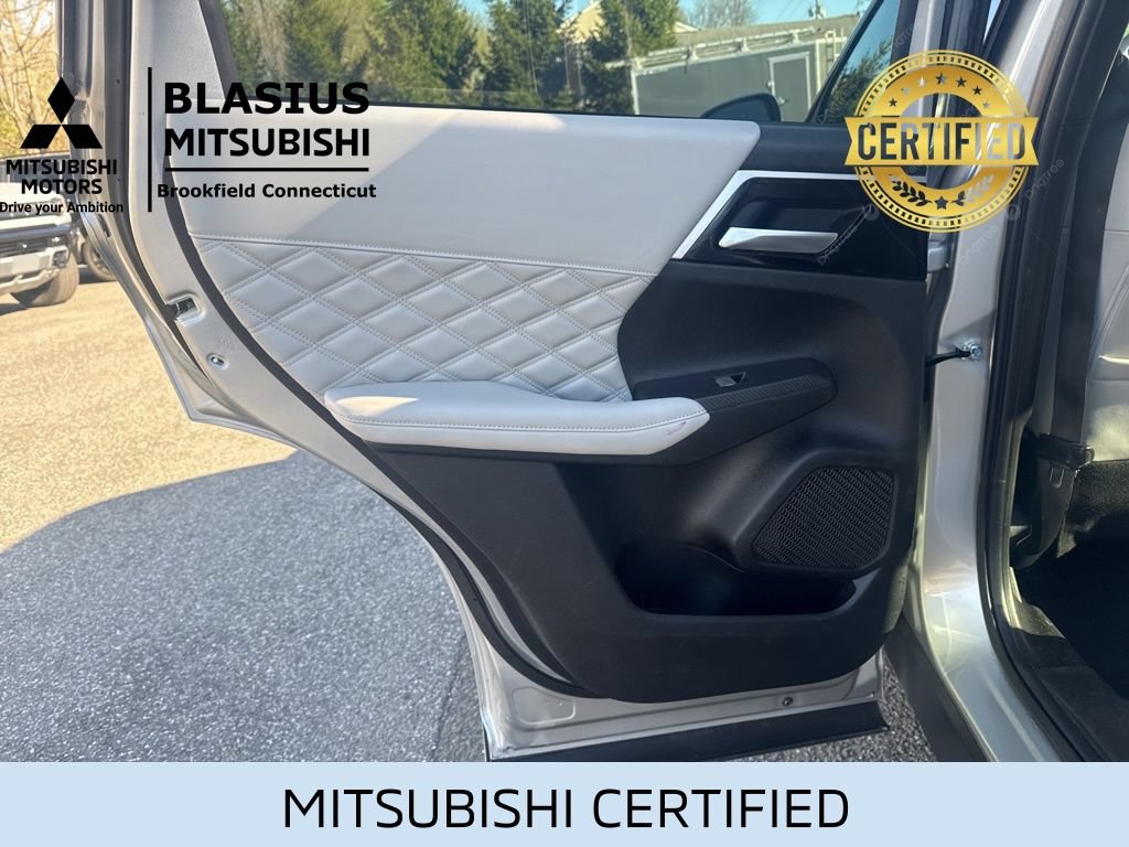 Used 2022 Mitsubishi Outlander SEL AWD/4WD image 24