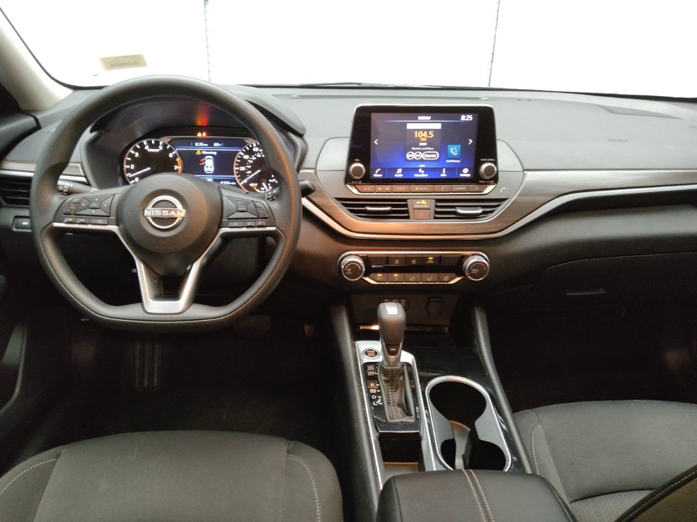 Used 2024 Nissan Altima 2.5 SV image 22