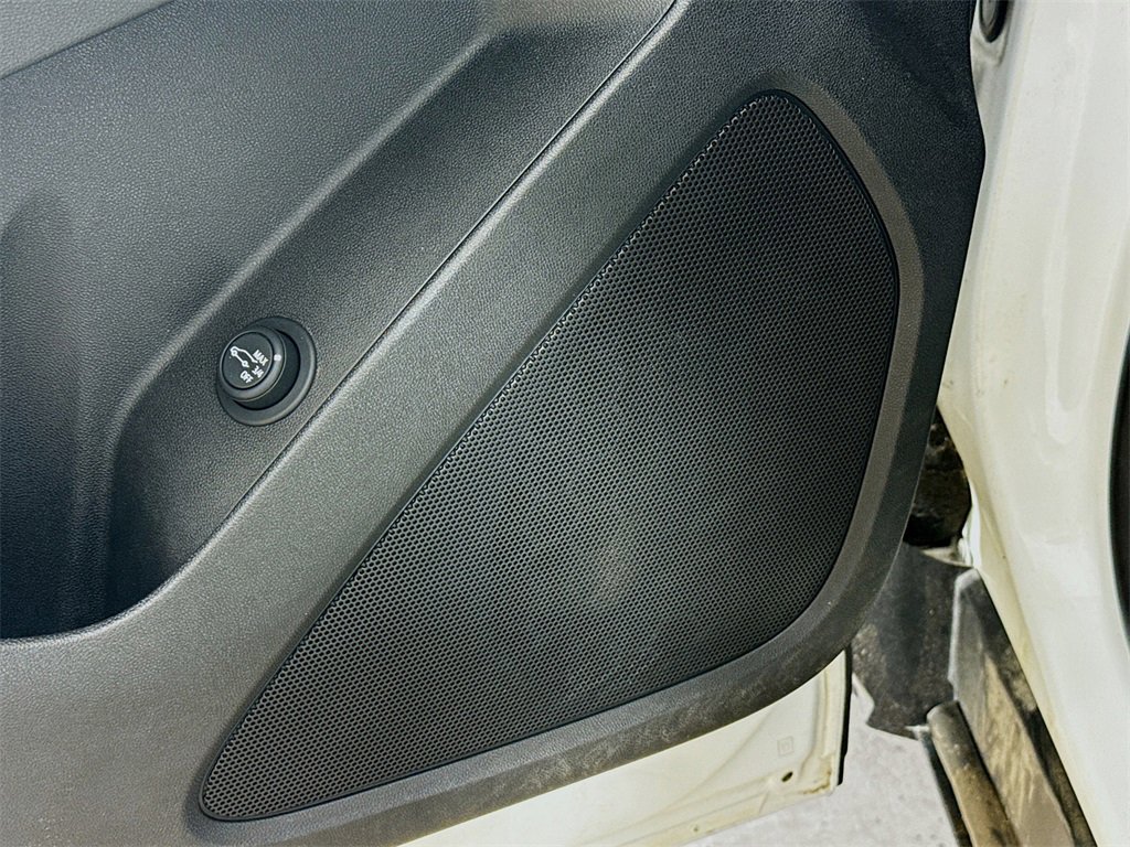 Used 2020 Chevrolet Equinox LT image 19