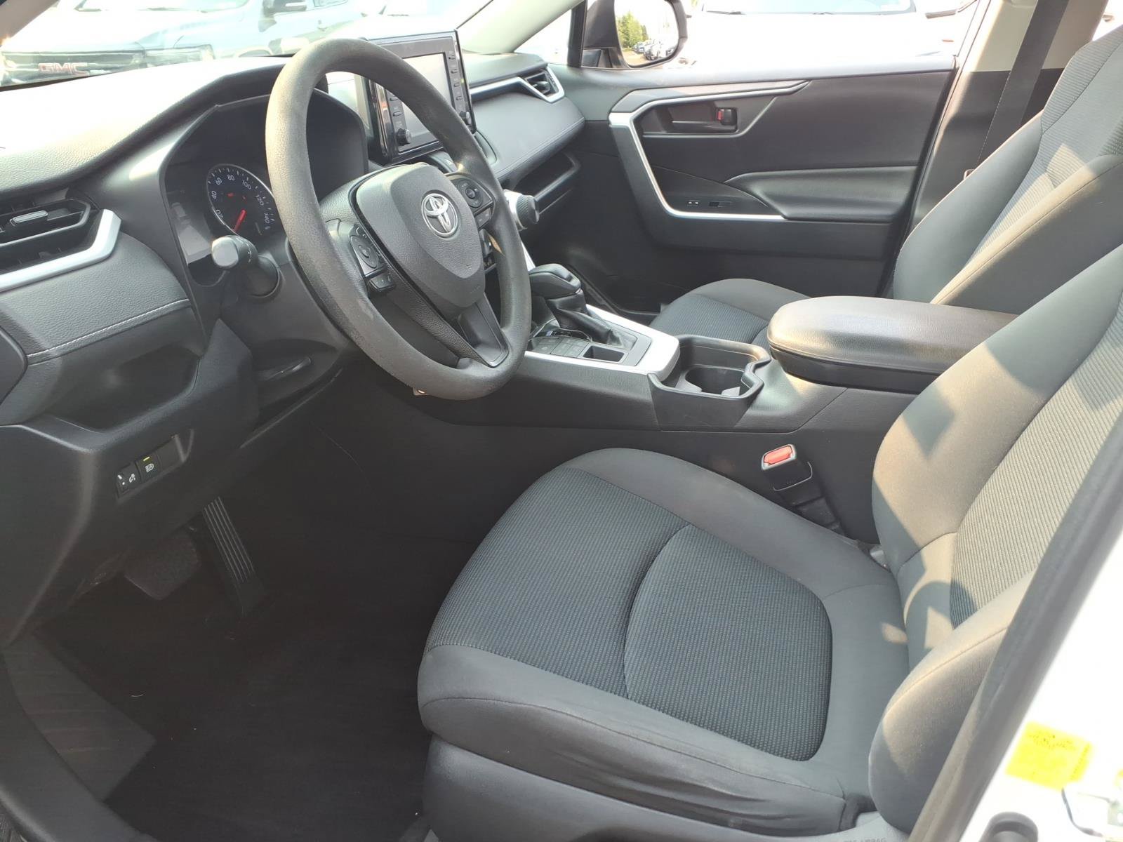 Used 2019 Toyota RAV4 LE w/ All Weather Liner Package AWD/4WD image 10