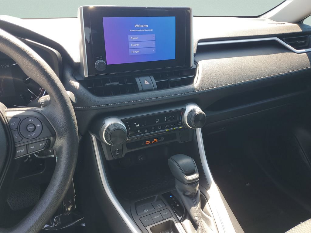 Used 2023 Toyota RAV4 LE image 22