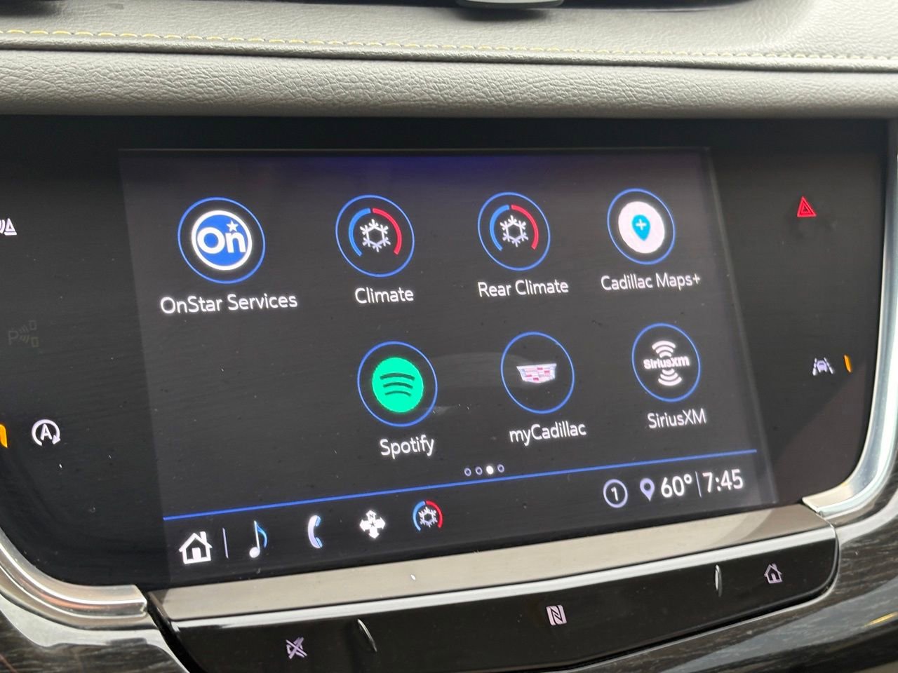 Used 2020 Cadillac XT6 Premium Luxury FWD image 27