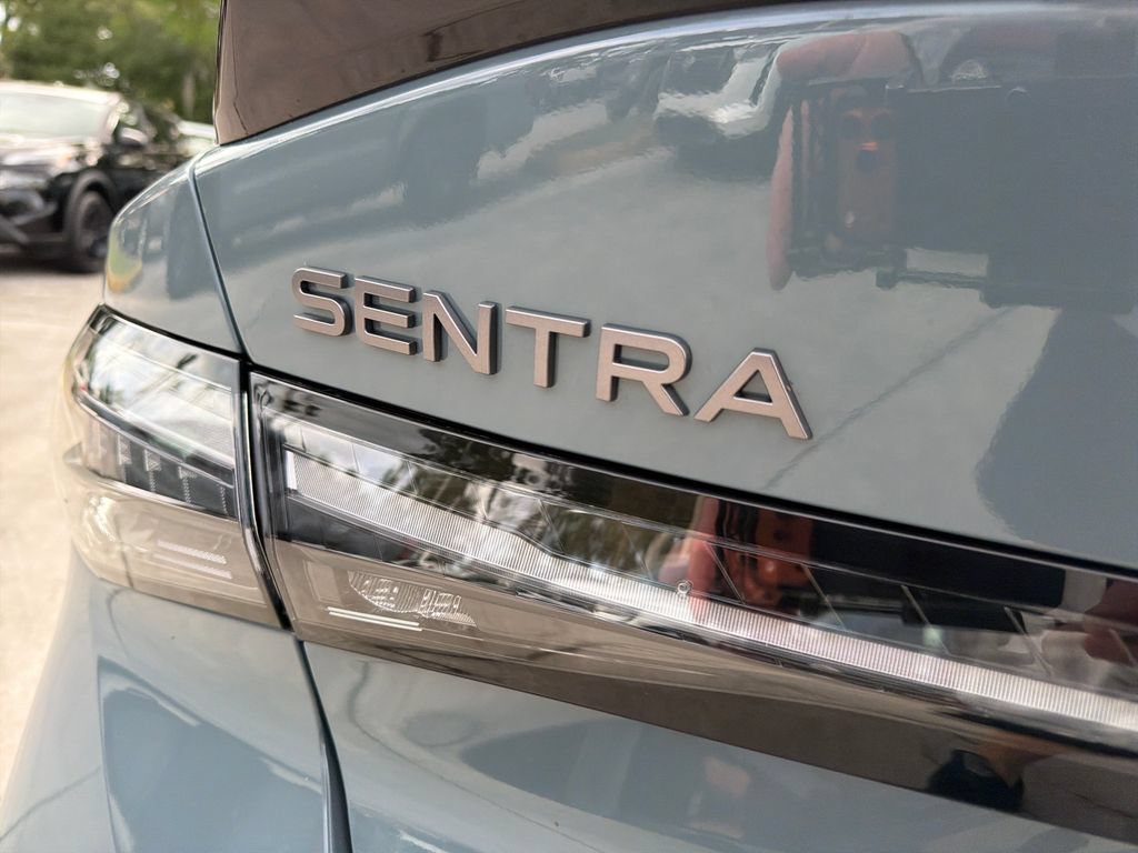 New 2026 Nissan Sentra SR w/ Floor Mat Package FWD image 10