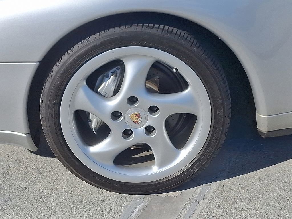 Used 1998 Porsche 911 Carrera image 10