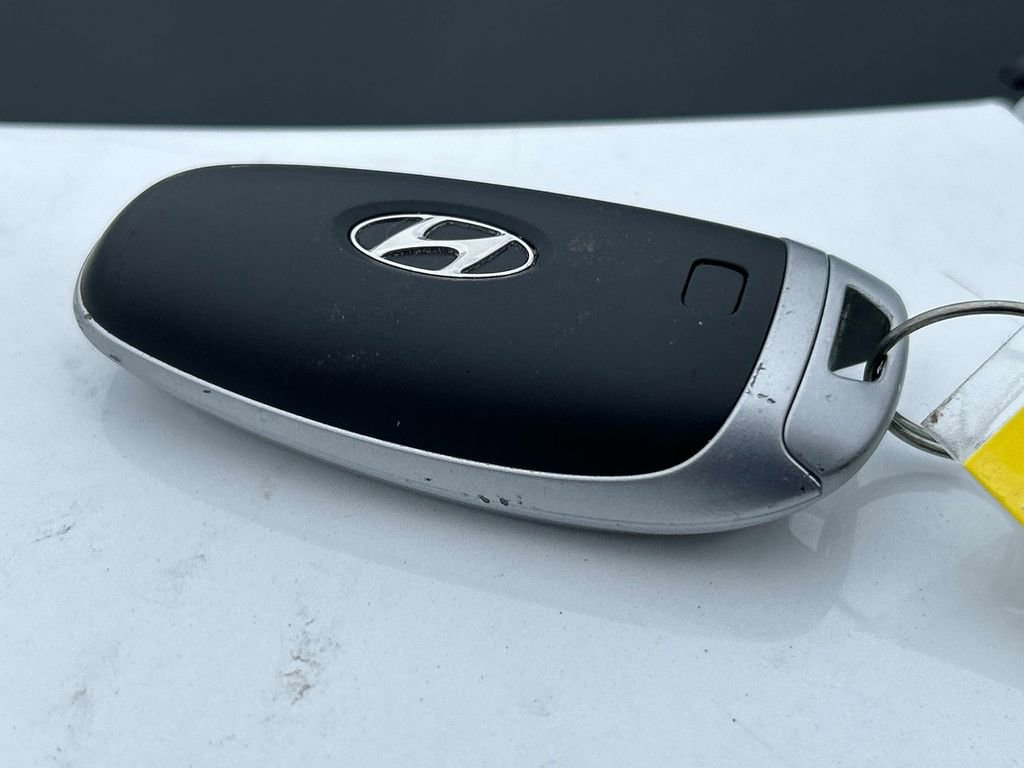 Used 2022 Hyundai Santa Fe Calligraphy AWD/4WD image 10