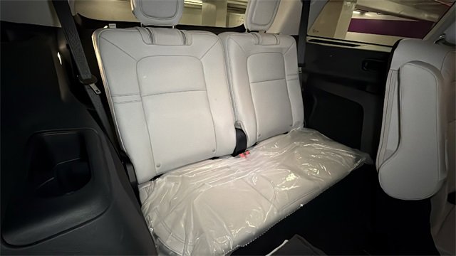 New 2026 Lincoln Aviator AWD image 15