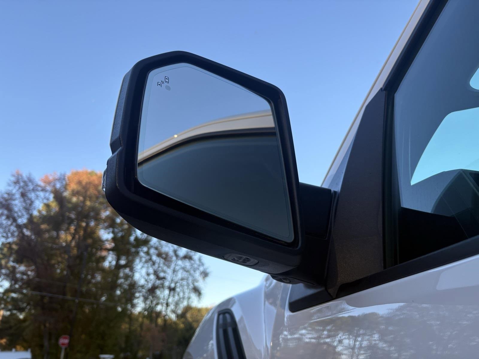 Used 2018 Ford F150 Raptor w/ Equipment Group 802A Luxury image 17