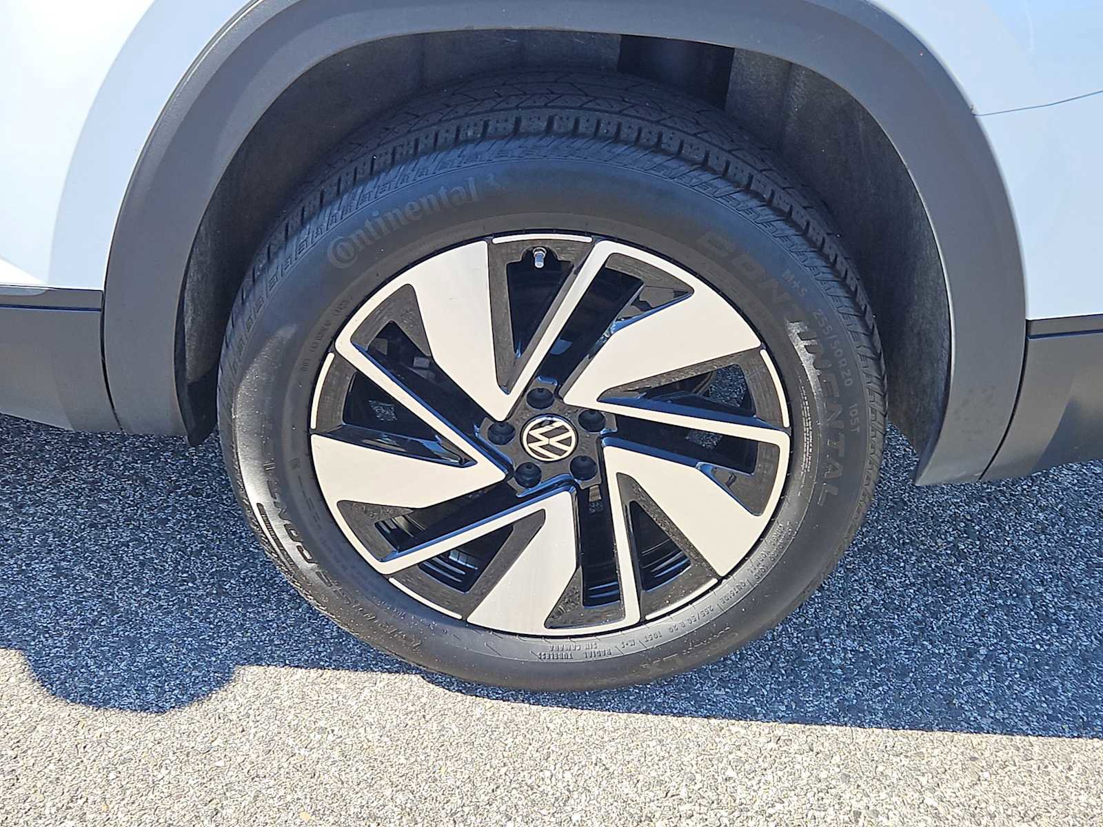 Used 2024 Volkswagen Atlas SE AWD/4WD image 8