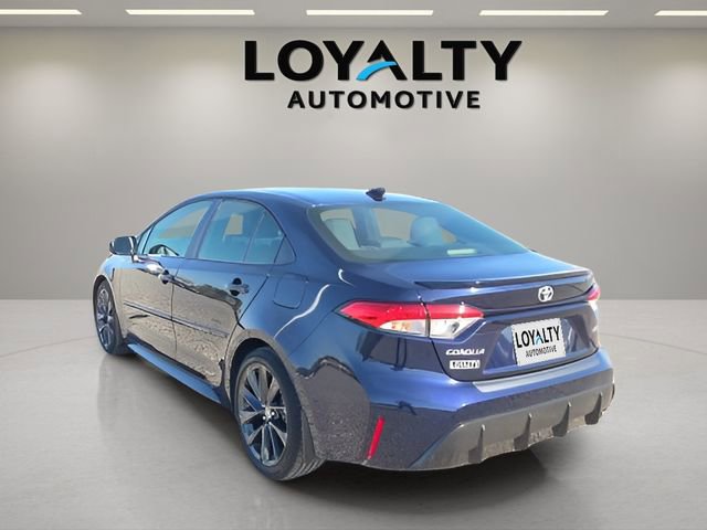Used 2024 Toyota Corolla SE w/ SE Premium Package FWD image 3