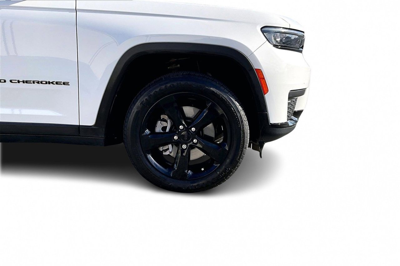 Certified 2022 Jeep Grand Cherokee L Laredo image 34