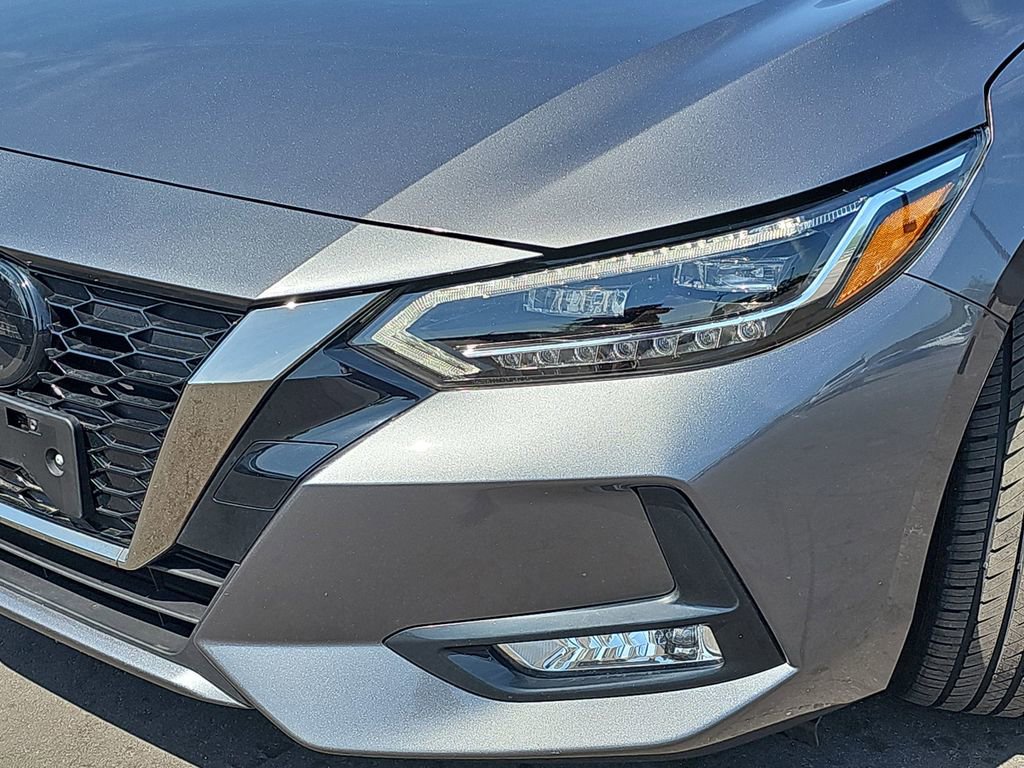 Used 2022 Nissan Sentra SR w/ SR Premium Package FWD image 35