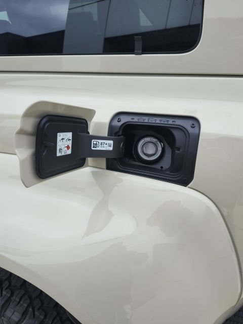 New 2025 Ford Bronco Raptor w/ Interior Carbon Fiber Pack AWD/4WD image 15