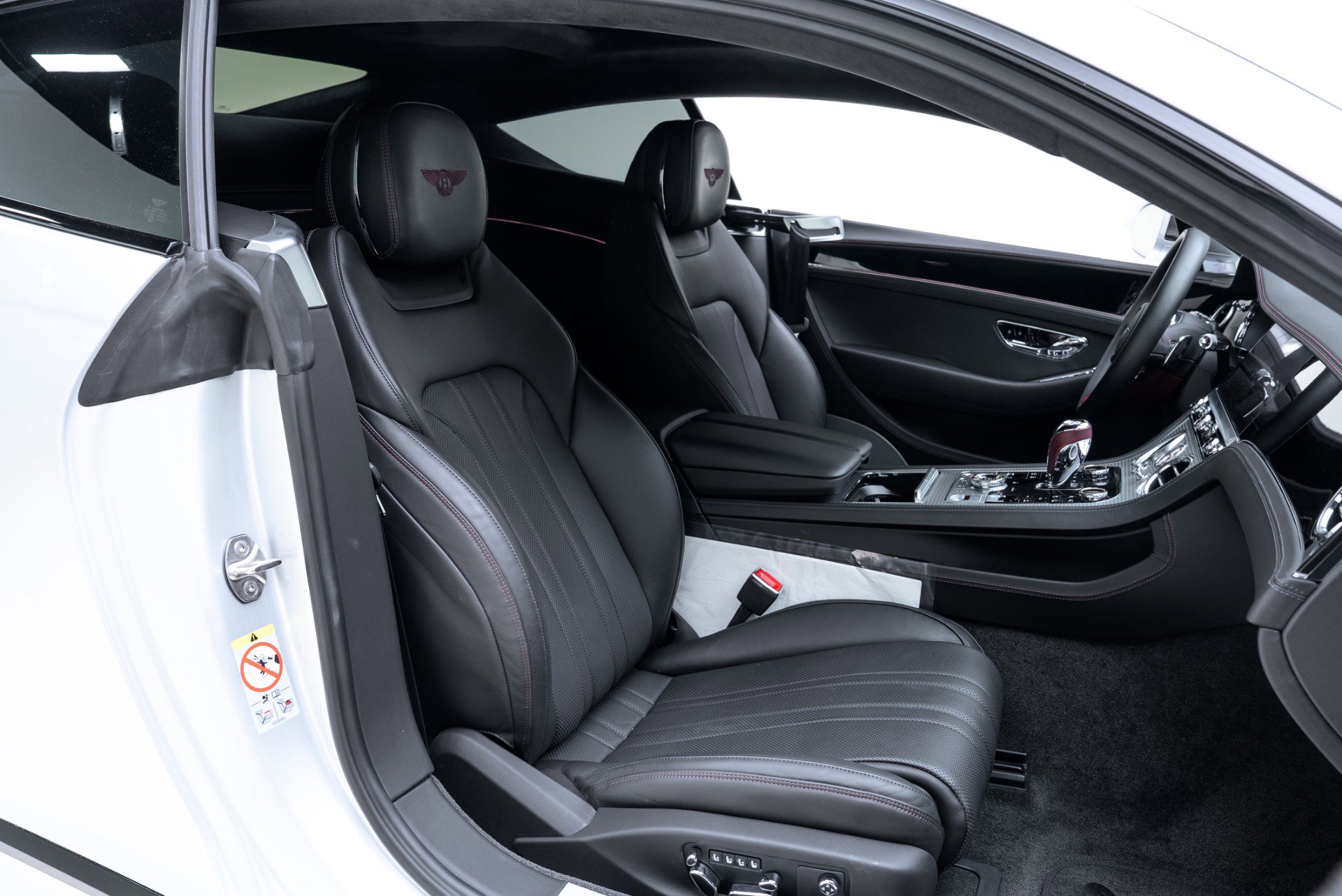 Used 2023 Bentley Continental GT Mulliner AWD/4WD image 15