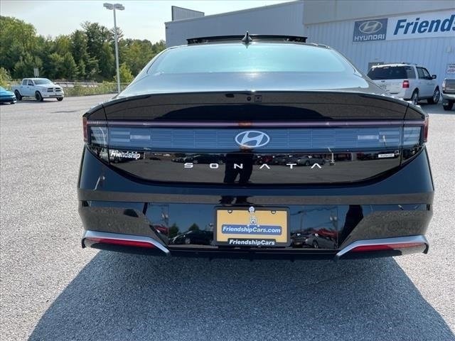 Used 2024 Hyundai Sonata Limited image 10