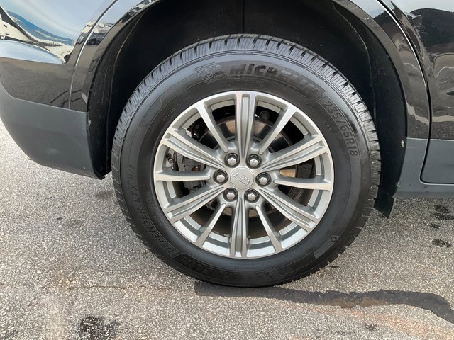 Used 2017 Cadillac XT5 Luxury w/ Driver Awareness Package image 27