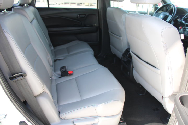 Used 2023 Honda Passport EX-L image 18