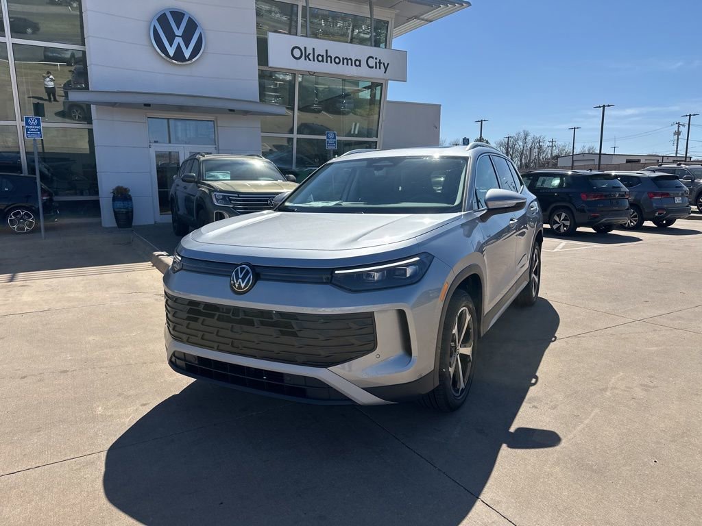 New 2026 Volkswagen Tiguan SE AWD/4WD image 1