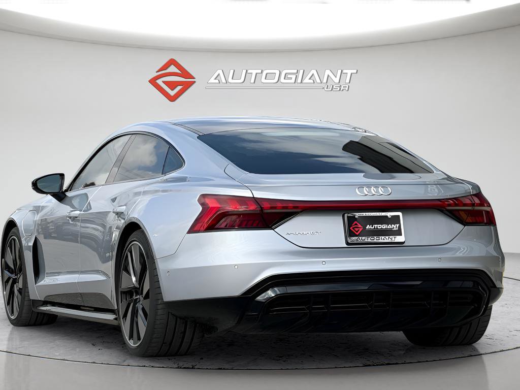 Used 2022 Audi e-tron GT Prestige image 9
