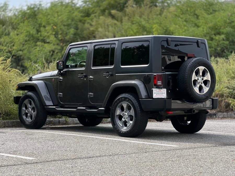 Used 2018 Jeep Wrangler Unlimited Sahara image 6