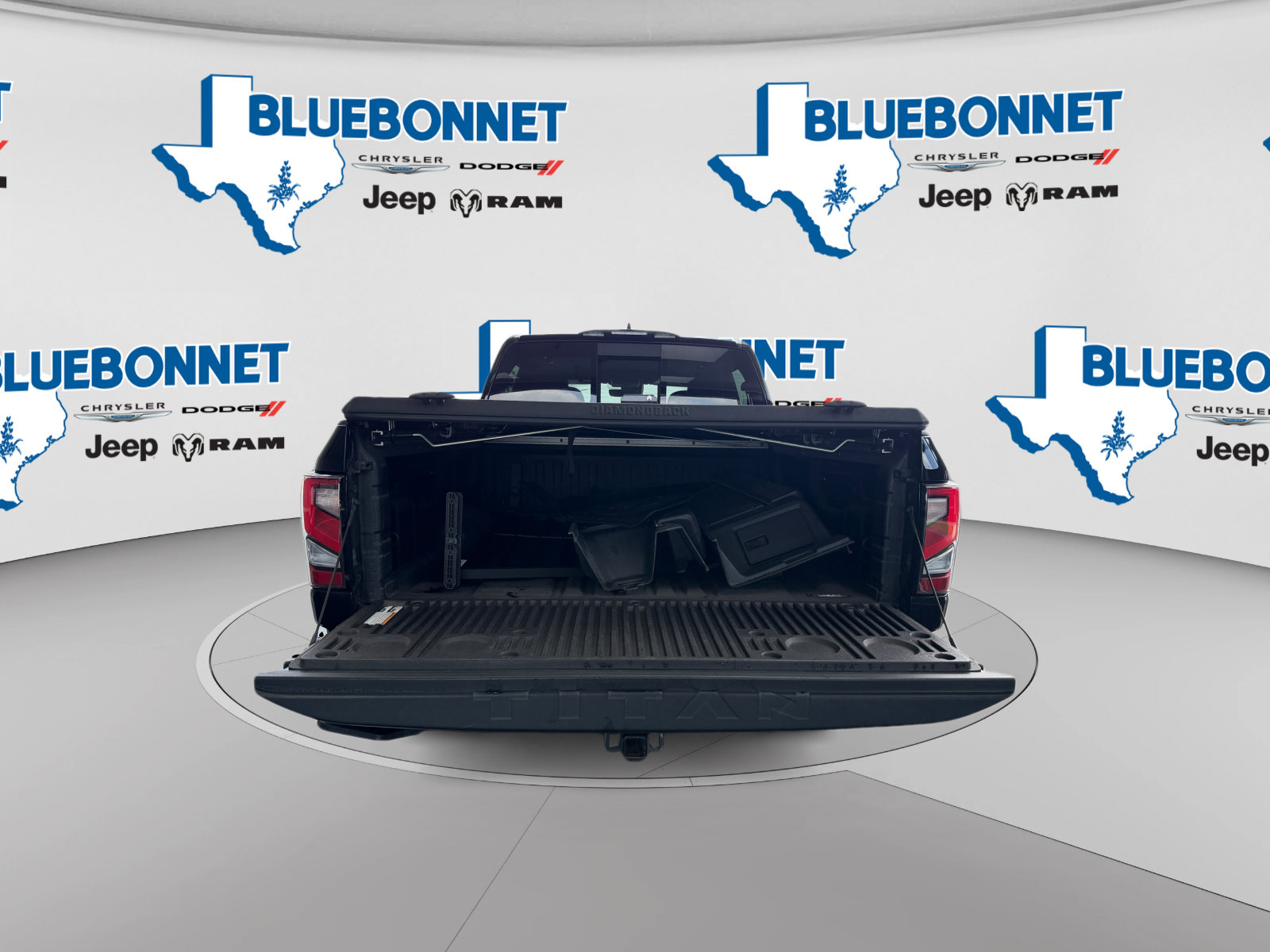 Used 2024 Nissan Titan Platinum Reserve w/ Moonroof Package AWD/4WD image 23