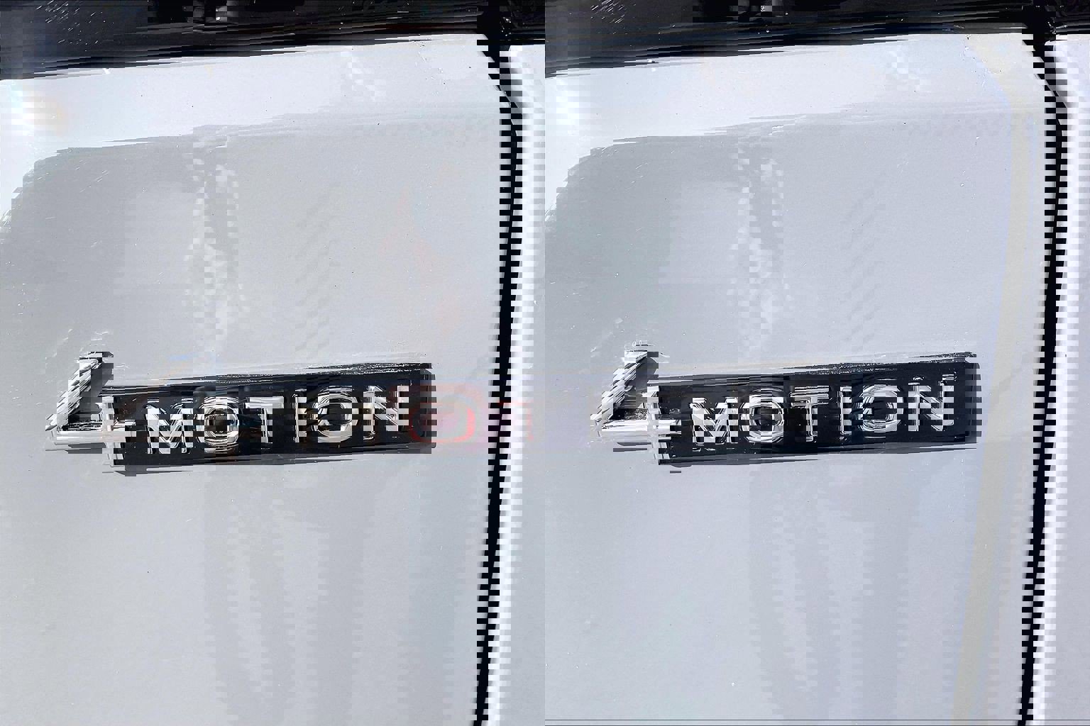 Certified 2024 Volkswagen Atlas Peak Edition SE image 7