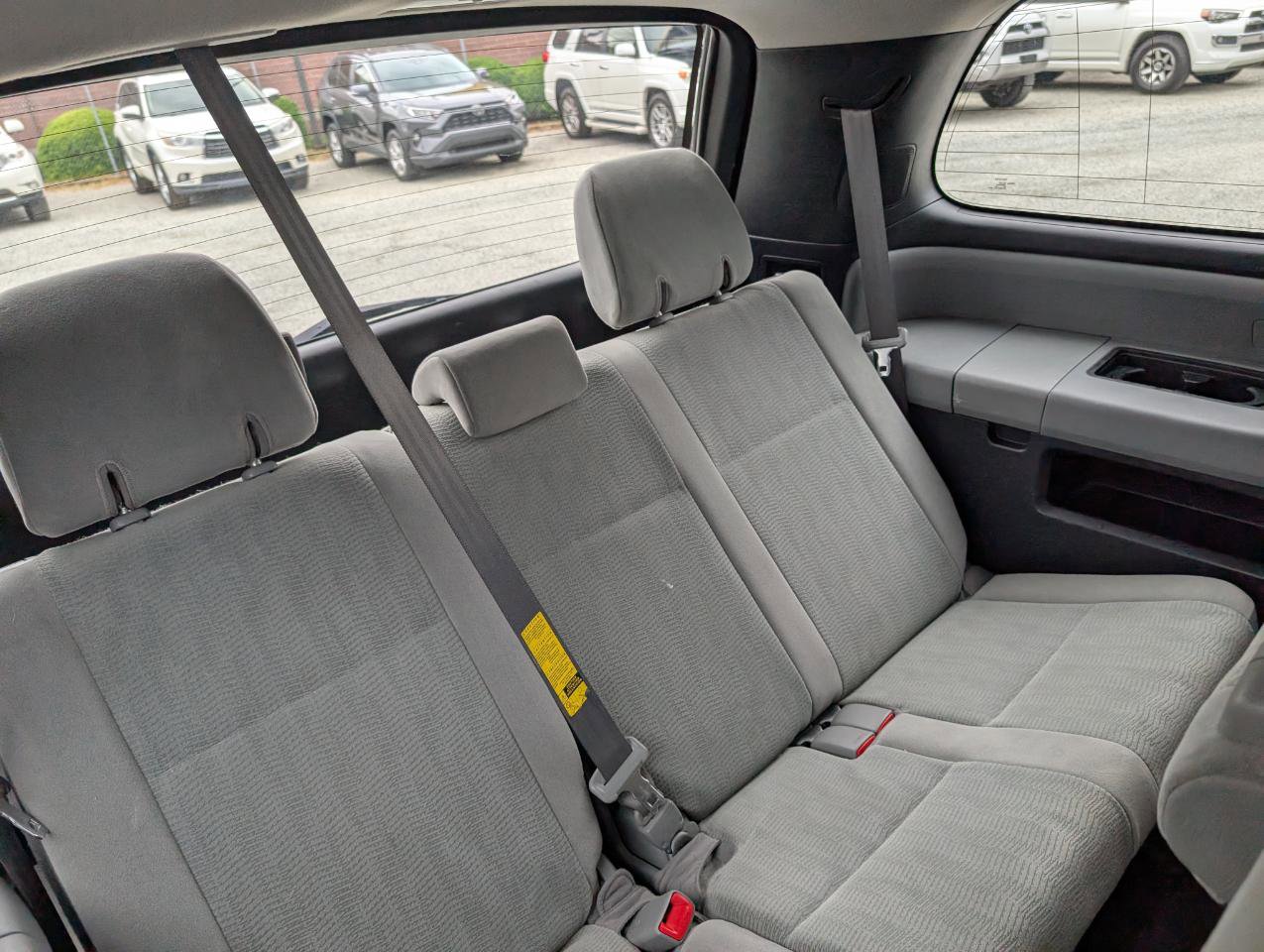 Used 2015 Toyota Sequoia SR5 AWD/4WD image 23