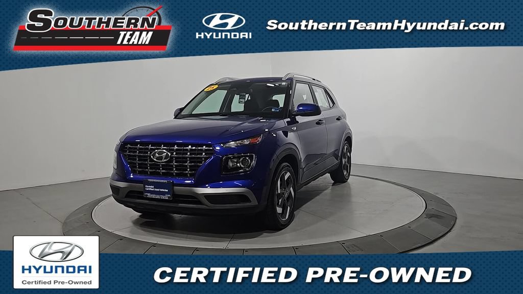 Certified 2025 Hyundai Venue SEL FWD image 1