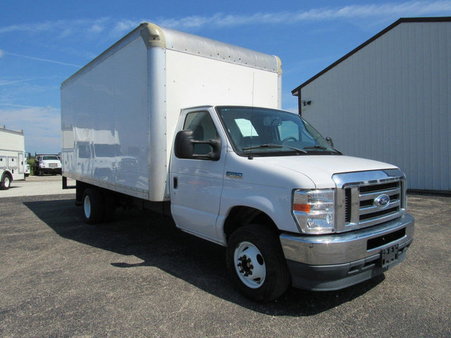 Used 2022 Ford E-450 and Econoline 450 Super Duty w/ Power Windows & Locks Group RWD image 9