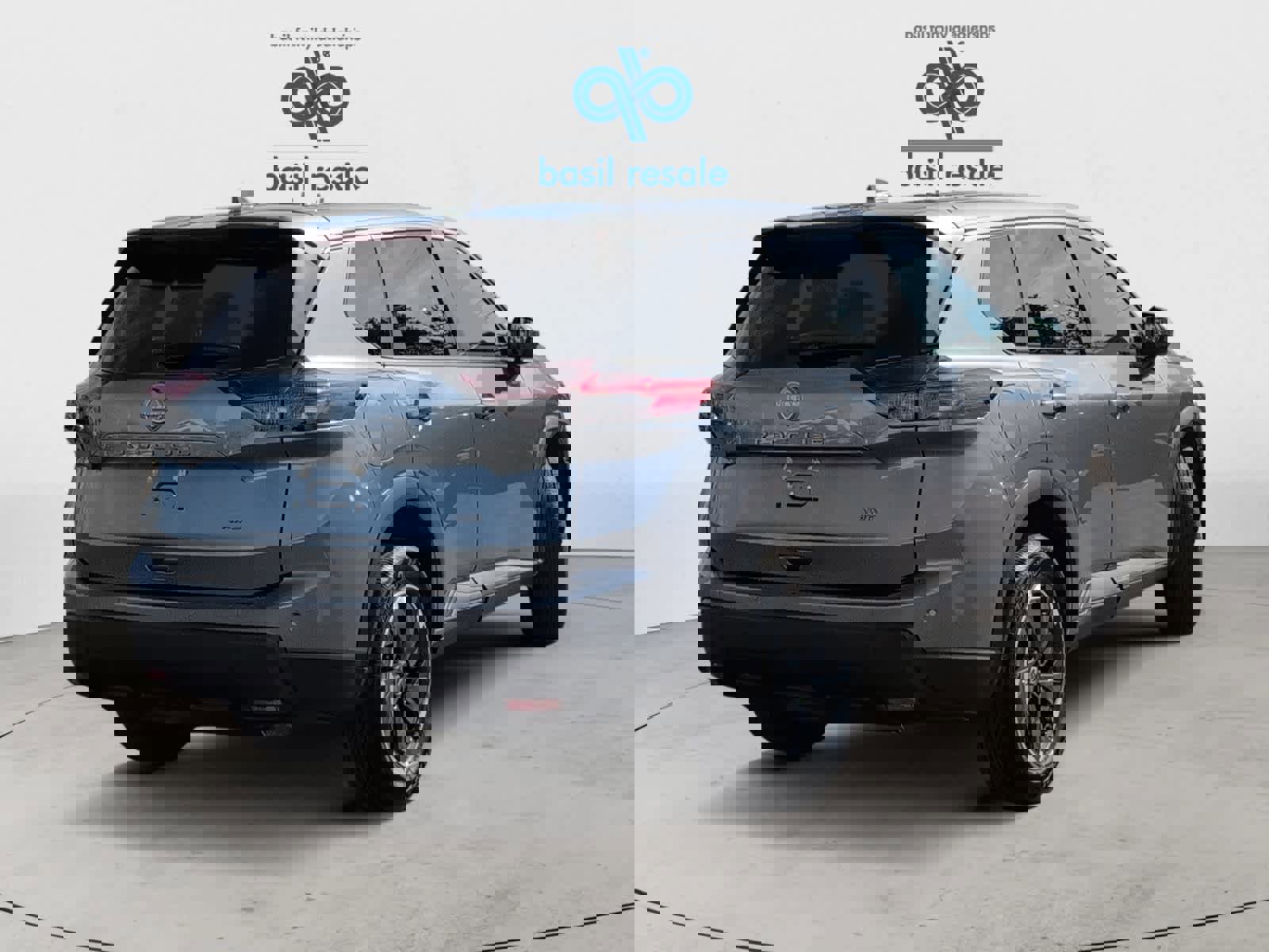 Used 2025 Nissan Rogue SV image 7