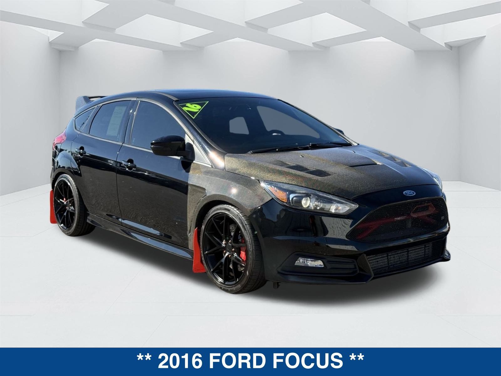 Used 2016 Ford Focus ST w/ Equipment Group 402A image 2