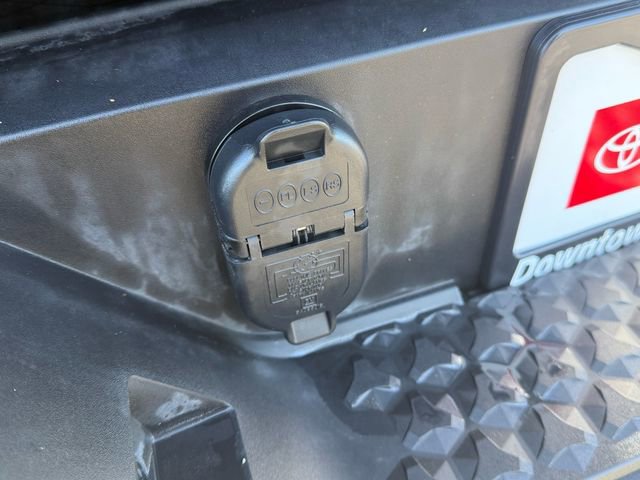 Used 2024 Chevrolet Colorado ZR2 w/ ZR2 Convenience Package III image 41